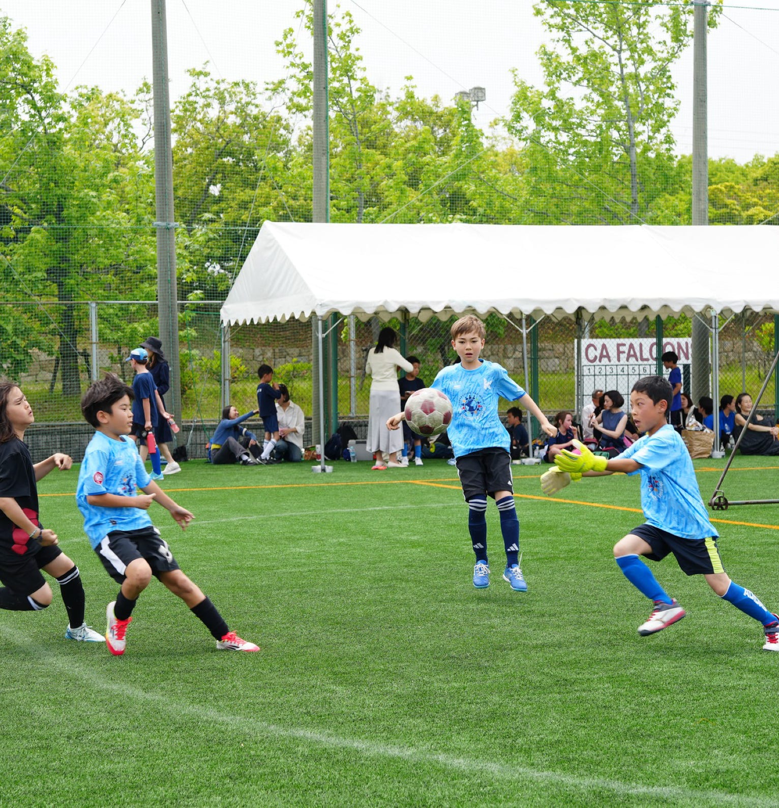 At KIS, we believe education goes beyond the classroom. Our academic Programmes are enriched by diverse extracurricular and co-curricular activities, helping students explore passions, develop skills, and grow into well-rounded individuals.